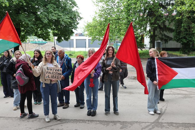 Protest v podporo Palestini na FDV v Ljubljani. FOTO: Blaž Samec/Delo