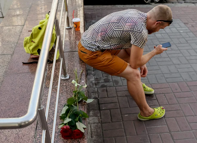 Prve raziskave kažejo, da &raquo;spletni&laquo; pari ostanejo skupaj nekoliko dlje kot tradicionalni. FOTO: Gleb Garanich/Reuters