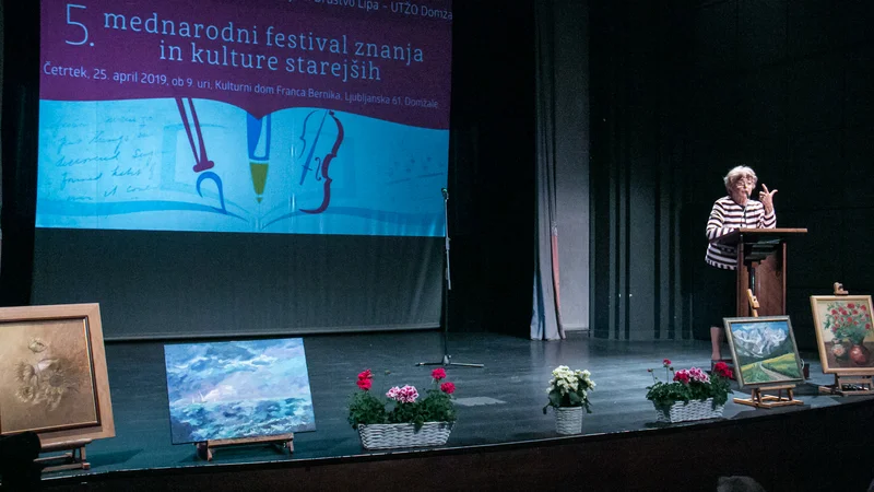 Fotografija: Družba se posveča predvsem izobraževanju do upokojitve, vse, kar sledi, pa ji je odveč, je poudarila prof. dr. Ana Krajnc. Foto arhiv SUTŽO