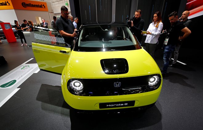 Honda e je dokončana in se prihodnje leto začne prodajati najprej na največijh evropskih trgih.<br />
Foto Reuters