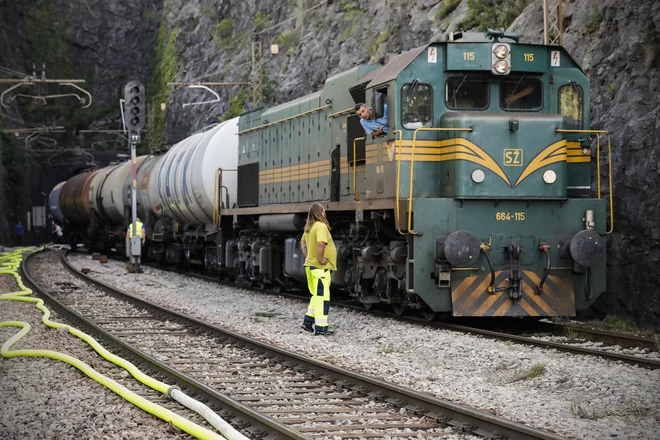 Nesreča na tiru do Kopra je dodatno pokazala na nujnost okrepitve povezave do slovenske obale. FOTO: Uroš Hočevar