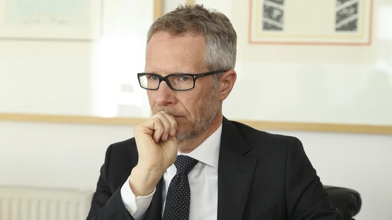 Fotografija: Zadnja priporočila ECB glede odločnejše uporabe fiskalne politike in nujnosti strukturnih reform so več kot pomembna tudi za Slovenijo, meni Boštjan Vasle. FOTO: Jože Suhadolnik/Delo