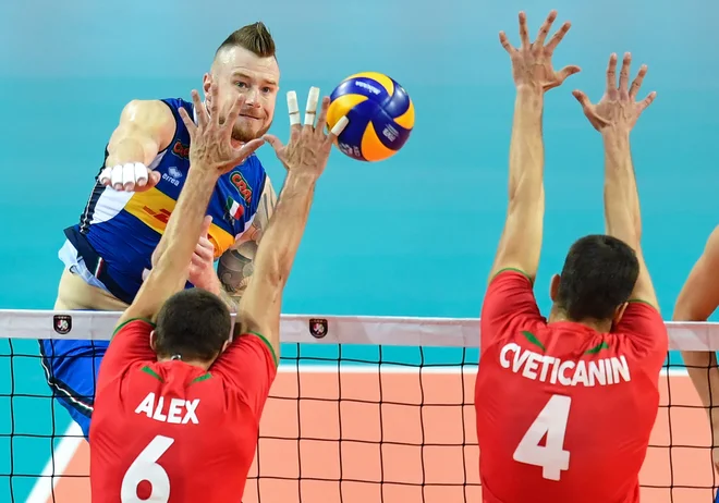 Italija in njen reprezentant Ivan Zaytsev sta v Montpellieru zlahka opravila s prvo oviro, Portugalsko. FOTO: AFP