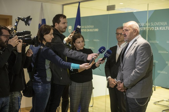 Zoran Poznič je že tretji minister v vrsti, ki obljublja zakon o kulturnem evru. FOTO: Voranc Vogel/Delo