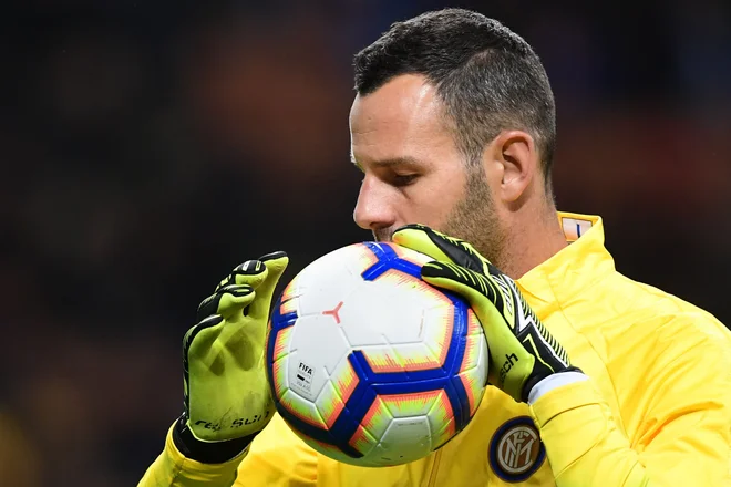 Samir Handanović bo branil vrata Interja. FOTO: AFP