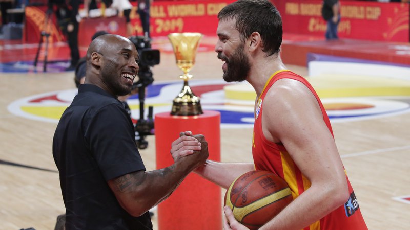 Fotografija: Zvezdniku španske reprezentance Marcu Gasolu je čestital tudi legendarni Kobe Bryant, eden od ambasadorjev letošnjega SP. FOTO: Reuters
