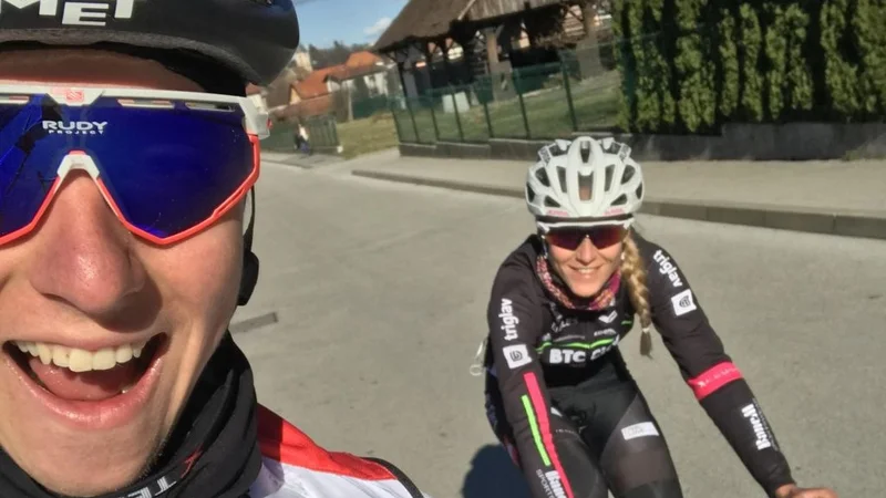 Fotografija: Selfi s Tadejem na enem izmed spomladanskih treningov. Foto: osebni arhiv