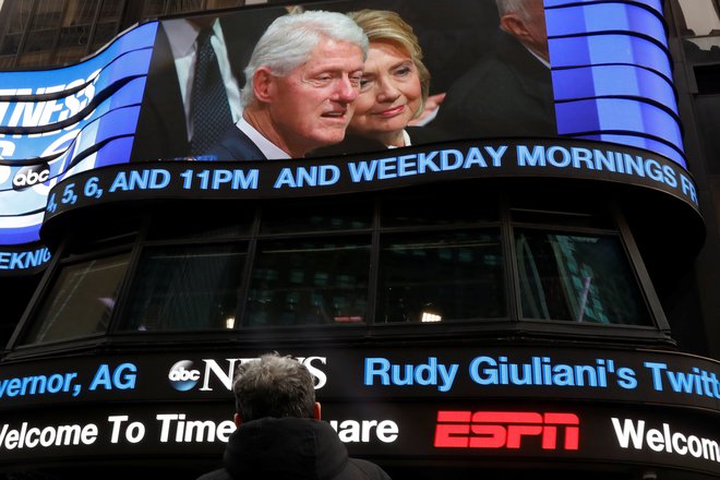 Bill in Hillary Clinton. Foto Shannon Stapleton Reuters