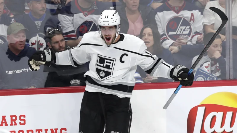 Fotografija: Slovenski kapetan Anže Kopitar je zabil zmagoviti gol za Los Angeles Kings na tekmi proti Winnipeg Jets. FOTO: Usa Today Sports