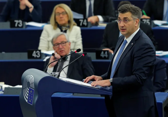 Andrej Plenković in Jean-Claude Juncker FOTO: Vincent Kessler Reuters