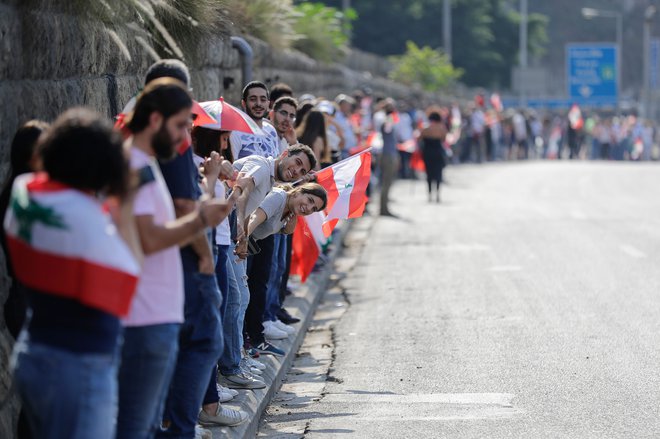 Napovedane reforme libanonske vlade protestnikov ne prepričajo. FOTO: Joseph Eid/AFP