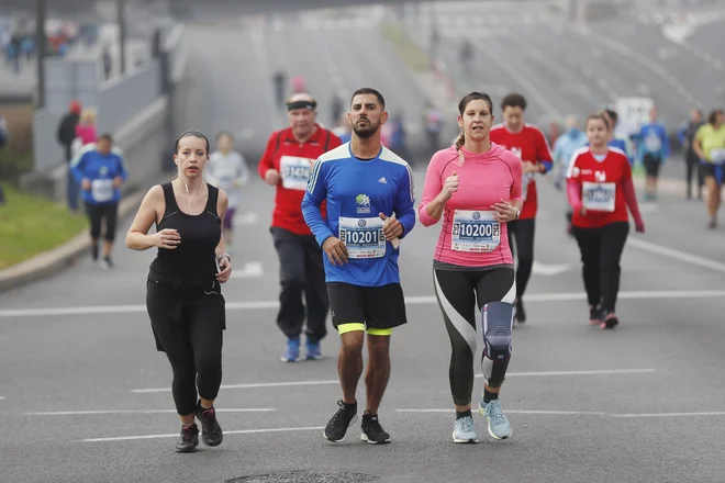 Štart 10 km Ljubljanski maraton. Ljubljana, 27. oktober 2019 Foto Leon Vidic/delo