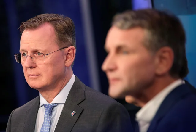 Bodo Ramelow, predsednik deželne vlade in vodilni kandidat Levice, med soočenjem z Bjoernom Hoeckeujem, vodilnim kandidatom stranke Alternativa za Nemčijo. Foto Reuters