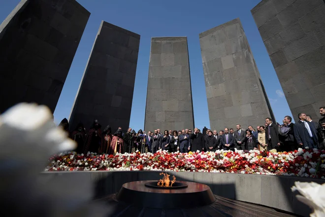 Armenci trdijo, da je bilo množično pobijanje pripadnikov njihovega naroda v letih 1915-1917 genocid, kar priznava okoli 30 držav. FOTO: Karen Minasyan/AFP