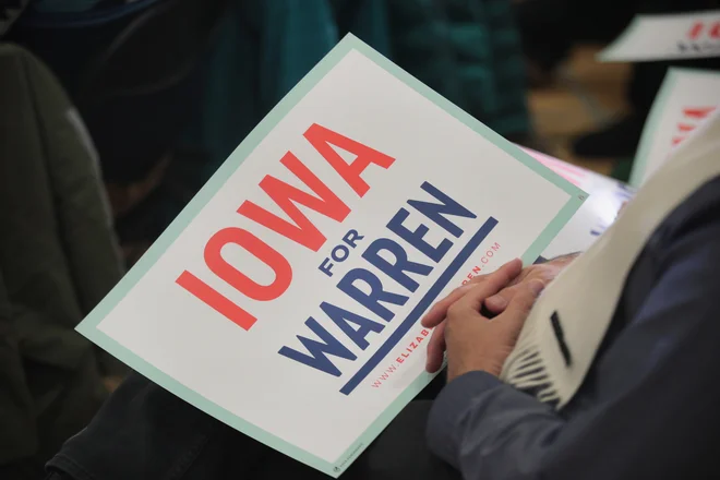 Senatorka Elizabeth Warren v Iowi vodi med demokratskimi predsedniškimi kandidati. Foto Scott Olson Afp