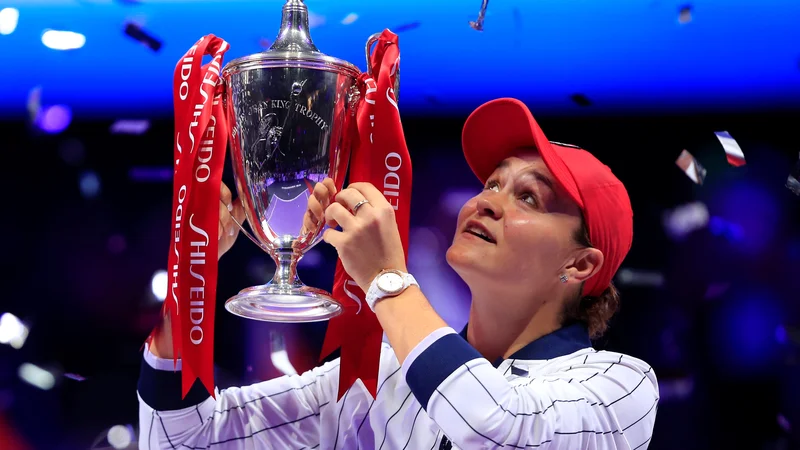 Fotografija: Ashleigh Barty je izjemno posamično sezono sklenila s prestižno zmago na Kitajskem. FOTO: Reuters