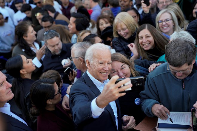 Demokratski predsedniški kandidat Joe Biden. FOTO: Aaron P. Bernstein/Reuters