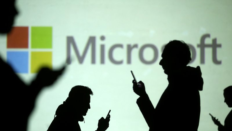 Fotografija: Microsoftov projekt je bil pilotni, tako da še ni jasno, ali bodo te spremembe dejansko uvedli v pisarnah in na daljši rok. FOTO: Dado Ruvic/Reuters