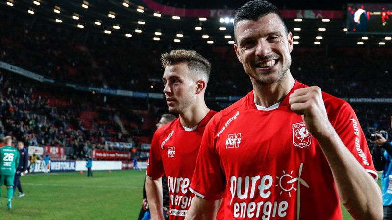 Fotografija: Haris Vučkić je v tej sezoni v majici Twenteja odigral 11 tekem, pri tem pa zbral šest golov in podajo. FOTO: Facebook