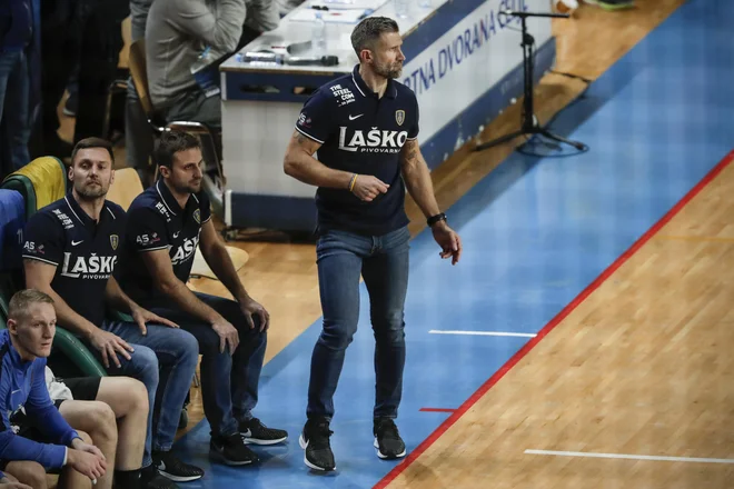 Tomaž Ocvirk je za nedeljski izziv z Zagrebom lahko odpočil nosilce igre, dal pa priložnost rezervistom. FOTO: Uroš Hočevar