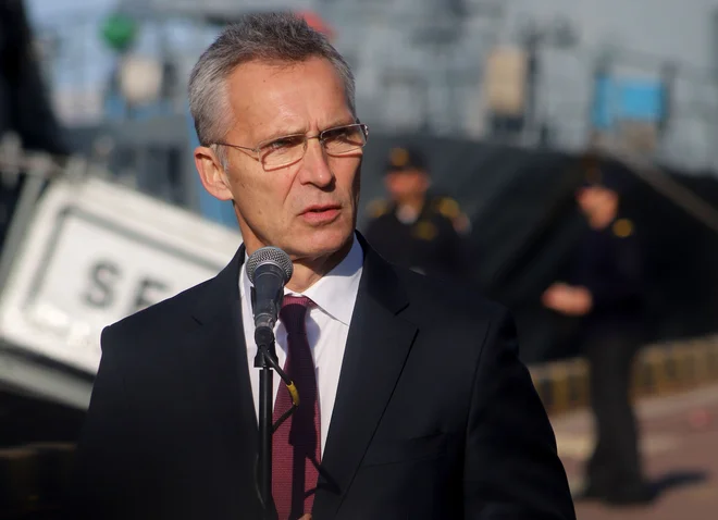 Generalni sekretar Nata Jens Stoltenberg obljublja članstvo za Severno Makedonijo v nekaj mesecih. Foto Afp