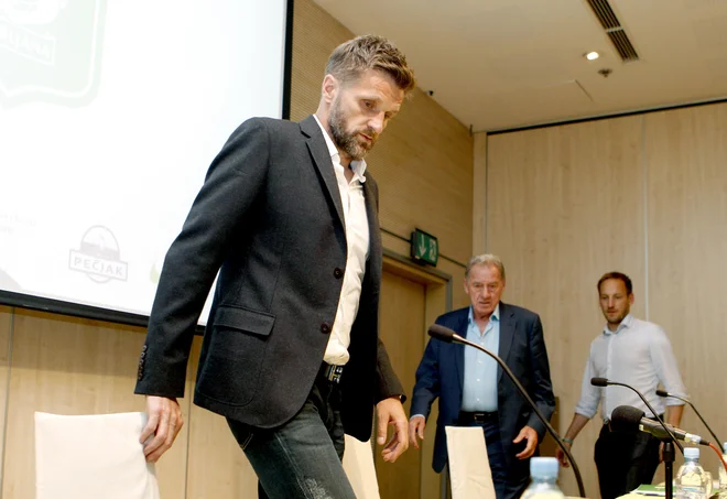 »Ni bilo hitre igre, ni bilo nogometa, ki ga obožujem,« je Milan Mandarić pojasnil, zakaj se je razšel z rezultatsko uspešnim Igorjem Bišćanom. FOTO: Roman Šipić/Delo