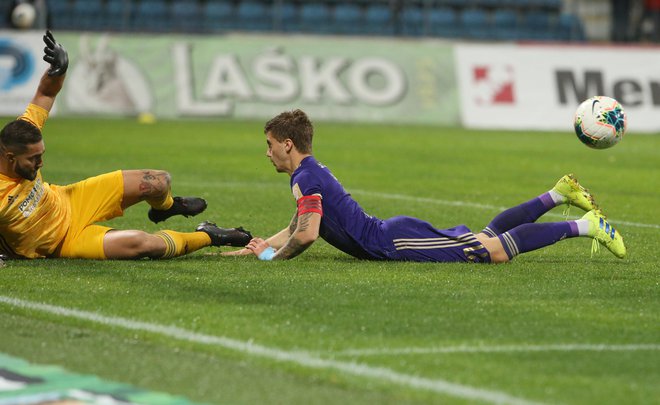 Luka Zahović je imel proti Domžalam sijajen statističen učinek: gol in dve podaji. FOTO: Tadej Regent/Delo