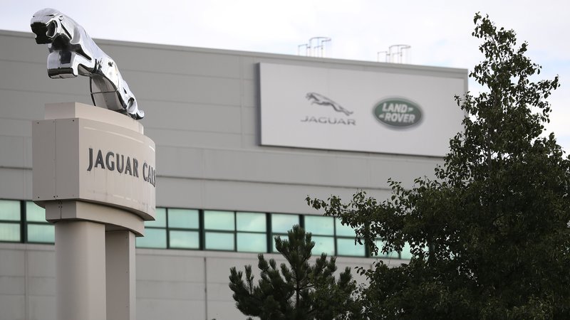 Fotografija: Indijski lastniki menda za Jaguar/Land Rover iščejo novega partnerja. Foto Reuters
