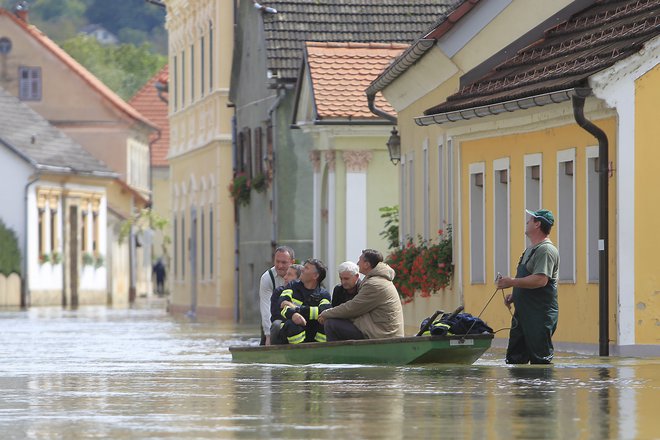 Poplave v Kostanjevici na Krki, septembra 2014. FoOTO: Leon Vidic/dDelo