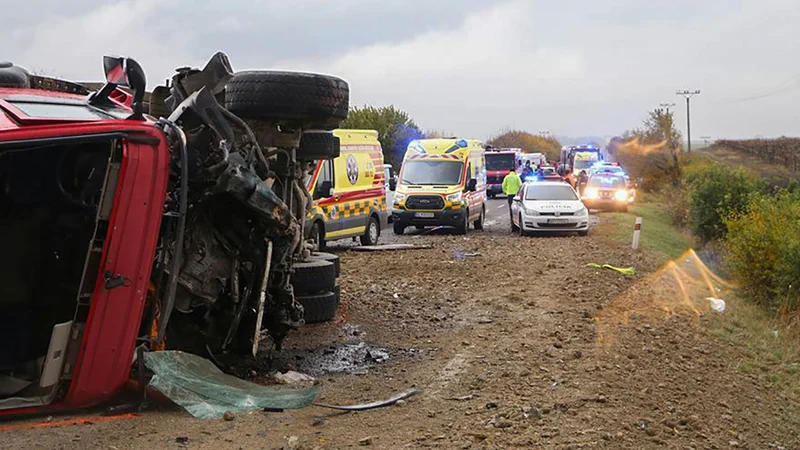 Fotografija: Nesreča se je zgodila na obrobju mesta Nitra, regionalne prestolnice, ki leži kakih 80 kilometrov vzhodno od slovaške prestolnice Bratislava. FOTO: AFP