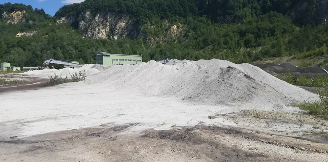 Pepel iz TE TOL v Trbovljah. FOTO: Osebni arhiv Jp