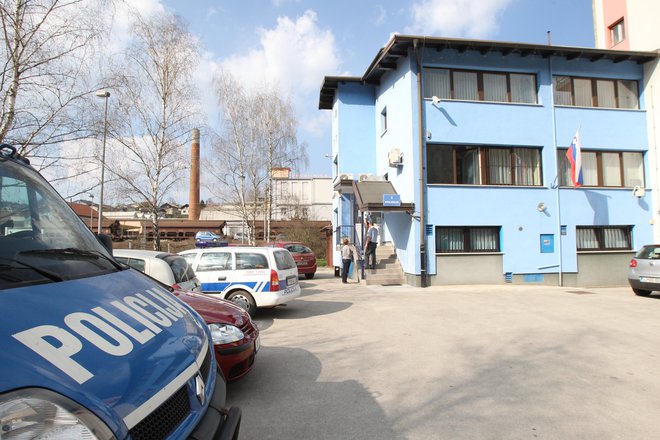 Policijska postaja v Litiji. FOTO: Bojan Rajšek/Delo