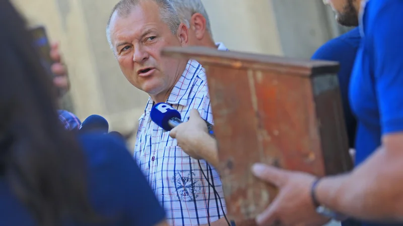 Fotografija: Eden od postopkov proti Francu Kanglerju je bila tudi tako imenovana zadeva ptičja hišica, a je mariborsko sodišče postopek ustavilo. FOTO: Tadej Regent/Delo