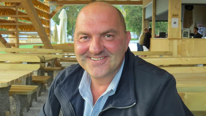 Matjaž Zorman, direktor družbe Palmieri, se zdaj posveča živalim in rastju v turističnem naselju. FOTO: Bojan Rajšek/Delo
