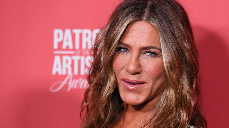 Fotografija: US actress Jennifer Aniston arrives for The SAG-AFTRA Foundations 4th Annual Patron of the Artists Awards at the Wallis Annenberg Center for the Performing Arts in Beverly Hills on November 7, 2019. (Photo by Jean-Baptiste LACROIX / AFP) Foto Jean-baptiste Lacroix Afp
