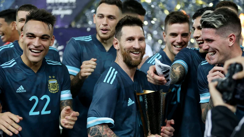 Fotografija: Lionel Messi se je veselil zmage v južnoameriškem derbiju. FOTO: Reuters