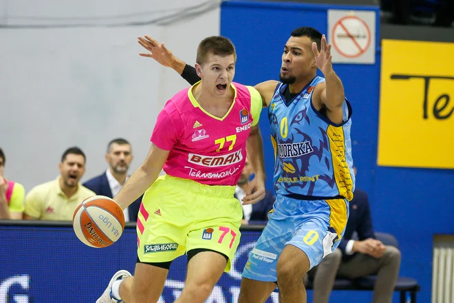 Blaž Mesiček je ostal v senci Stephena Holta. FOTO: ABA