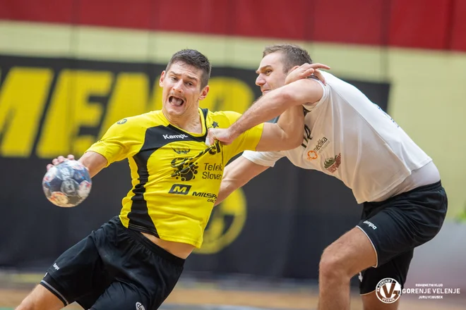 Metalurgovi igralci so imeli veliko težav, da so ustavili Aleksa Kavčiča. FOTO: RK Gorenje/Jurij Vodušek