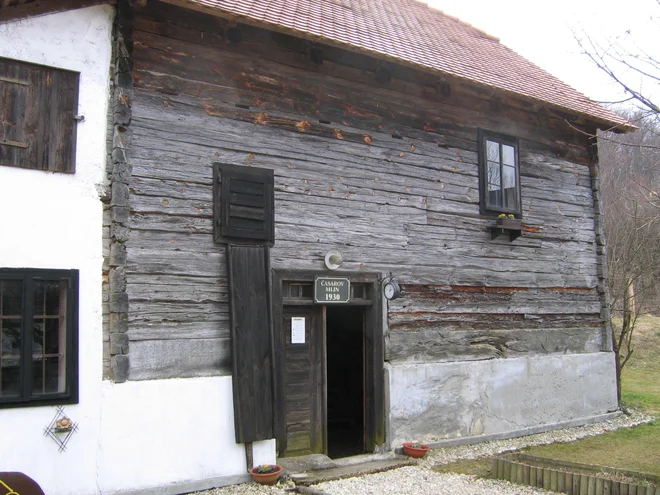 Časarov mlin je v oskrbo prevzel bližnji sorodnik, strojni inženir Zvone Petje. FOTO: Veronika Sorokin