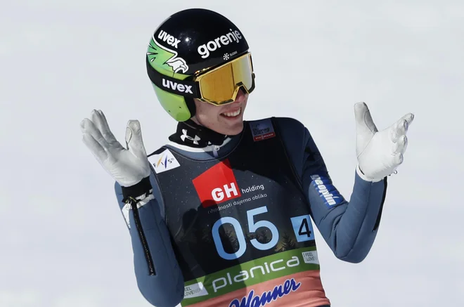 Timi Zajc bi bil rad v prihajajoči zimi (še) boljši, kot je bil v prejšnji, ko je v skupni razvrstitvi za svetovni pokal kot najboljši slovenski smučarski skakalec zasedel deveto mesto. FOTO: Matej Družnik