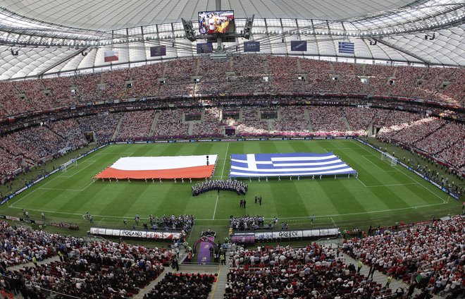 Štadion v Varšavi je bil prizorišče otvoritvene tekme eura 2012 med Poljsko in Grčijo. FOTO: Reuters