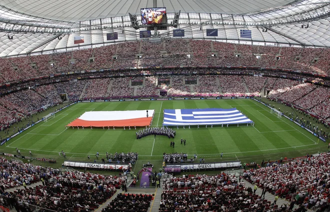 Štadion v Varšavi je bil prizorišče otvoritvene tekme eura 2012 med Poljsko in Grčijo. FOTO: Reuters