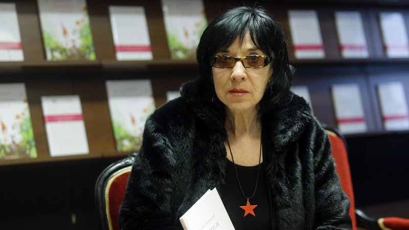 Fotografija: »Od direktorja založbe Beletrina bom zahtevala javno opravičilo,« pravi Svetlana Makarovič. FOTO: Blaž Samec/Delo