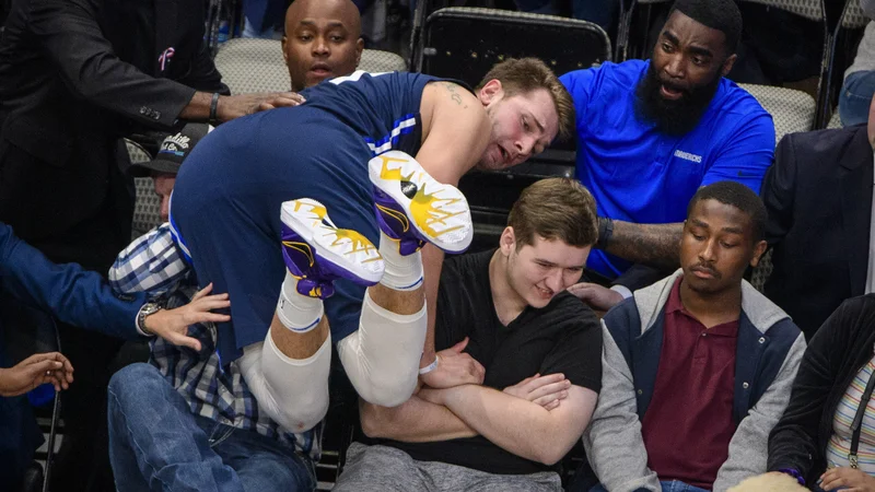 Fotografija: Luka Dončić je tudi proti najboljšemu moštvu v tem desetletju Golden State in podprvaku uprizarjal čarovnije ter se boril za vsako žogo. FOTO: USA Today Sports