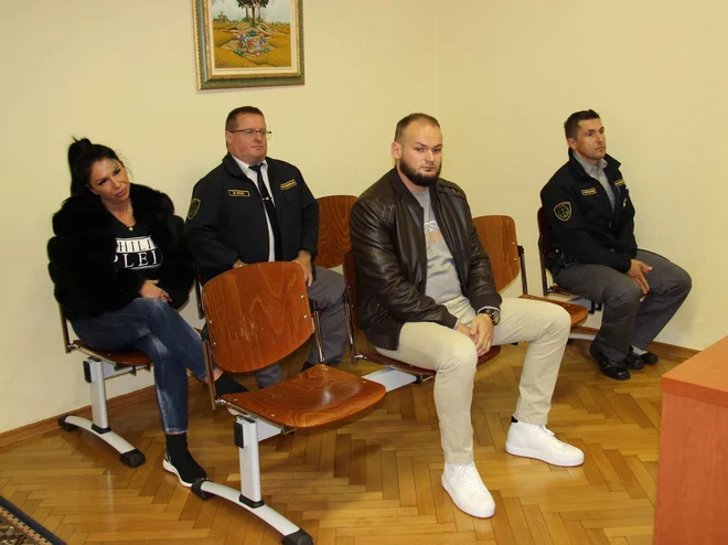 Elvis Livadić se je v zaporu poročil, sodnica mu je zato zaželela, da zgledno preživi preostanek kazni. Foto Tanja Jakše Gazvoda