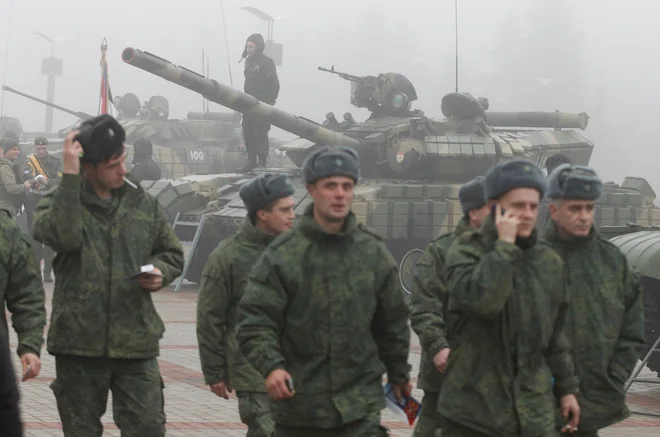 V petletni vojni je umrlo najmanj 13.000 ljudi. FOTO: Reuters