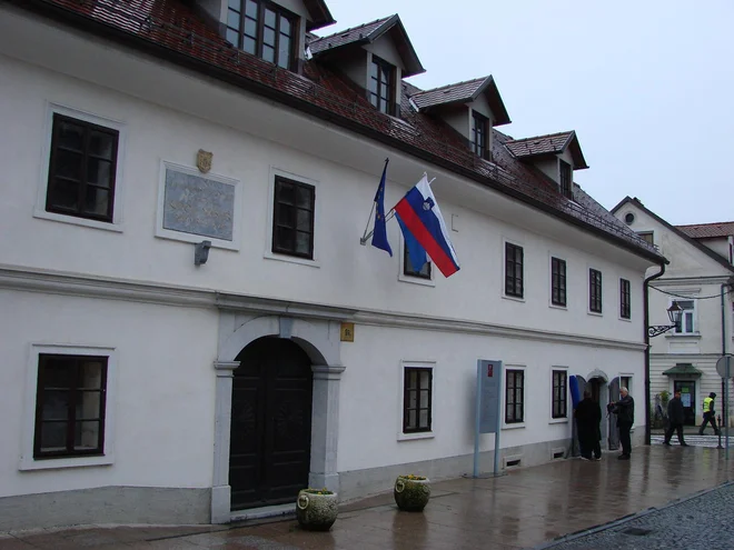 V Maistrovi rojstni hiši na Šutni v Kamniku so pred leti uredili dobro obiskani muzej. FOTO: Bojan Rajšek/Delo