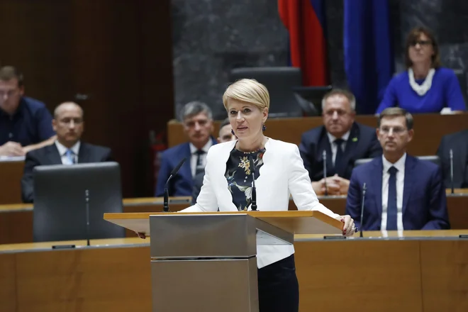 Aleksandra Pivec bo danes znova v državnem zboru, kjer bo zavrnila očitke glede projekta Sript. FOTO: Leon Vidic/Delo