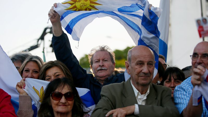 Fotografija: V Urugvaju imajo tesno predsedniško bitko. FOTO: Reuters