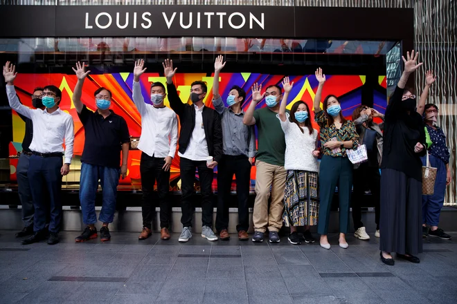 V Hongkongu je še naprej napeto. FOTO: Reuters
